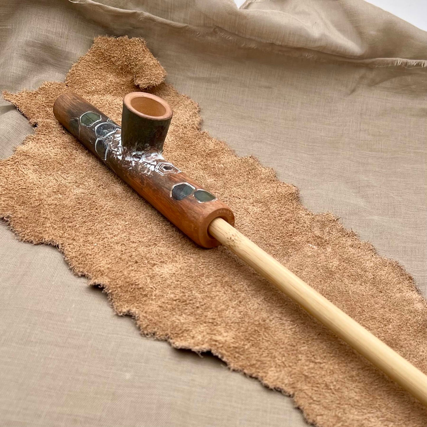 NEW - Pipe with Stick and Removable Stone