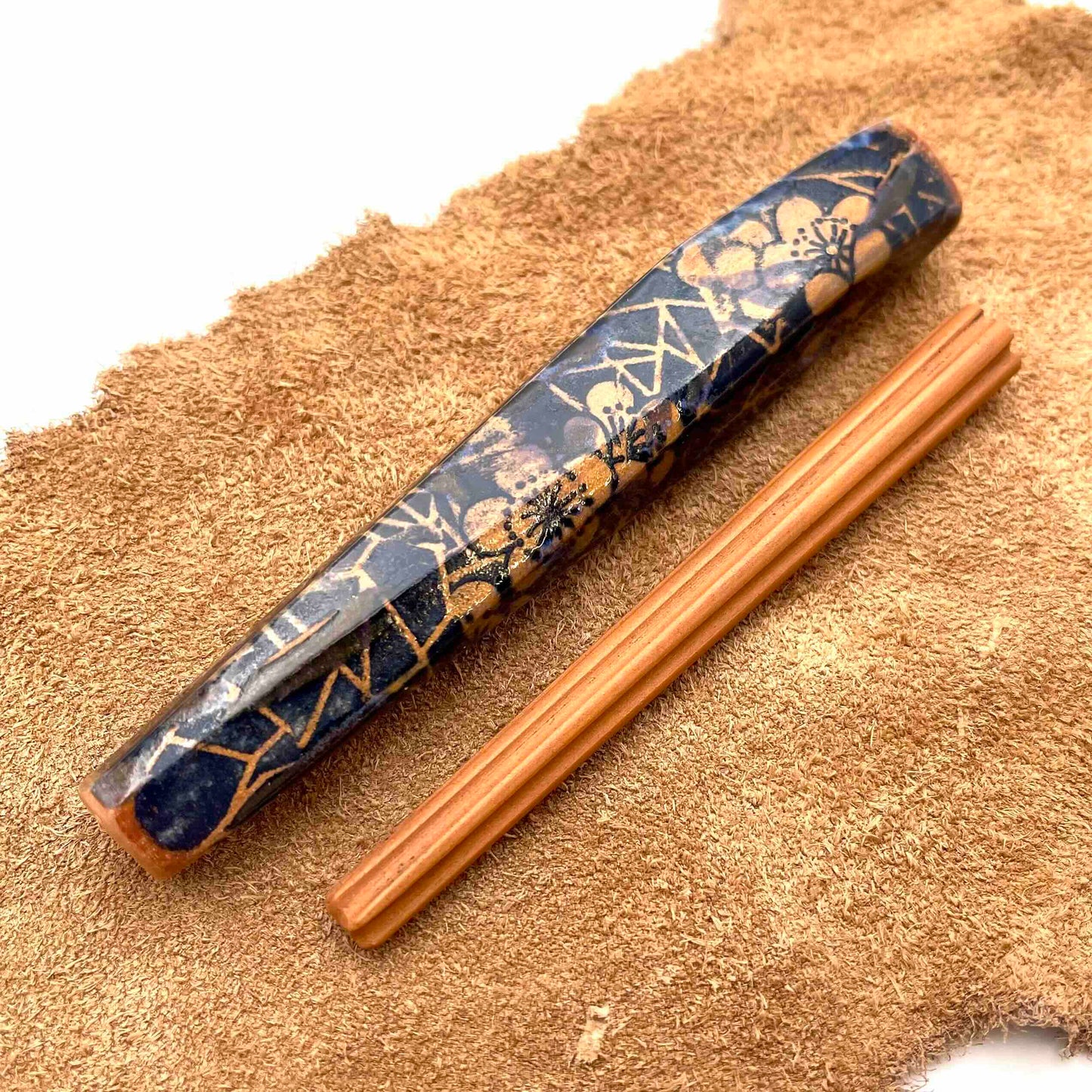 Pocket Rocket with Flower Stamp